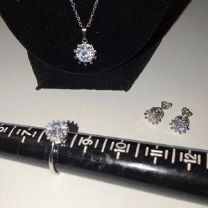 NWOT White Sapphires & Sterling Silver Crown Set